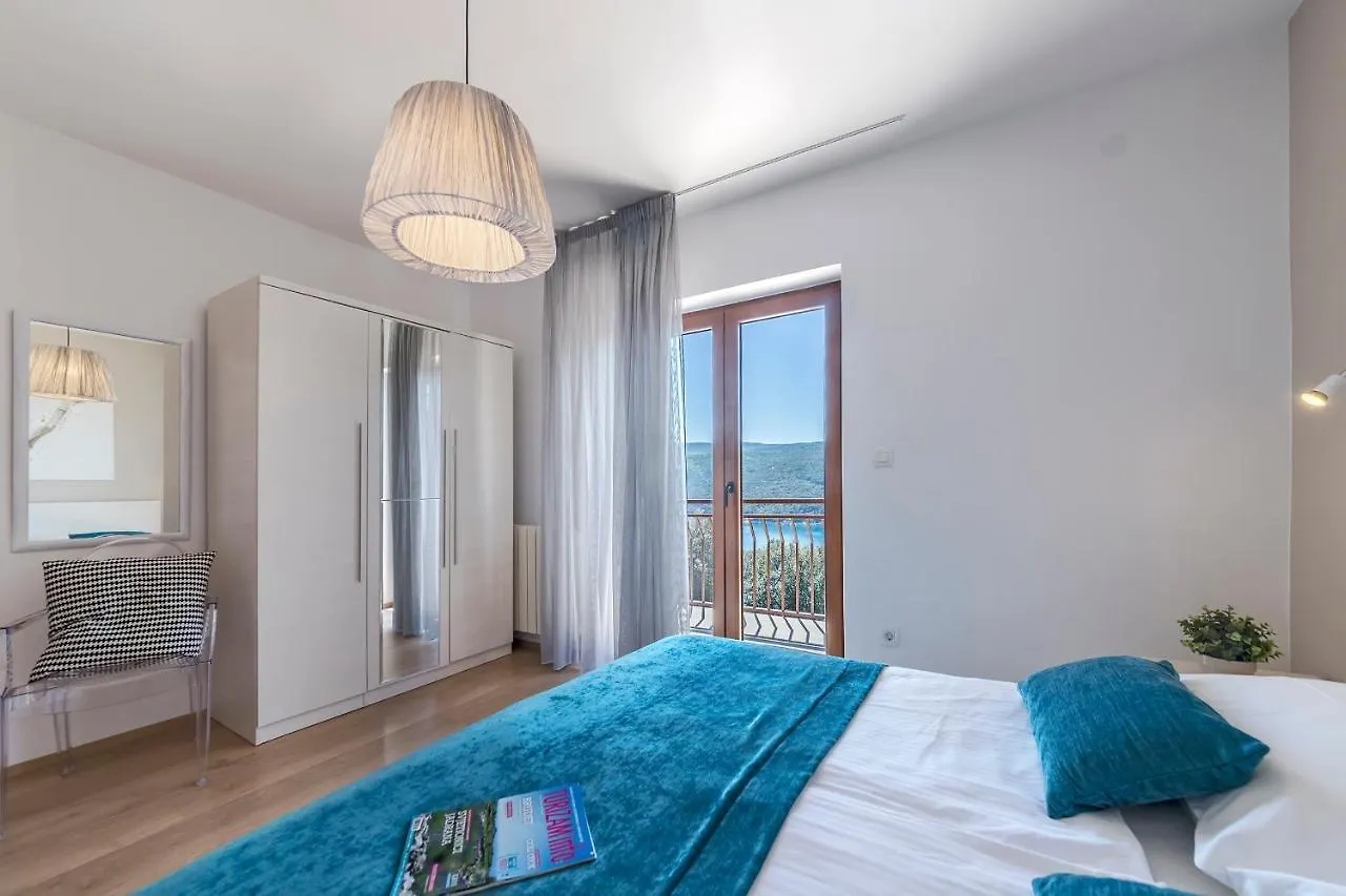 Apartment Zulijani A2 Rabac